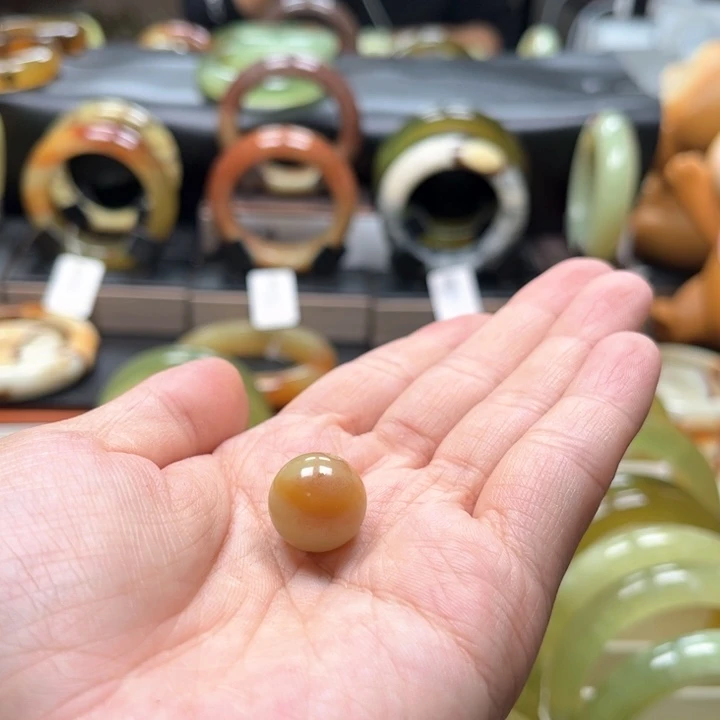 蛇纹石玉手镯未镶嵌黎**解