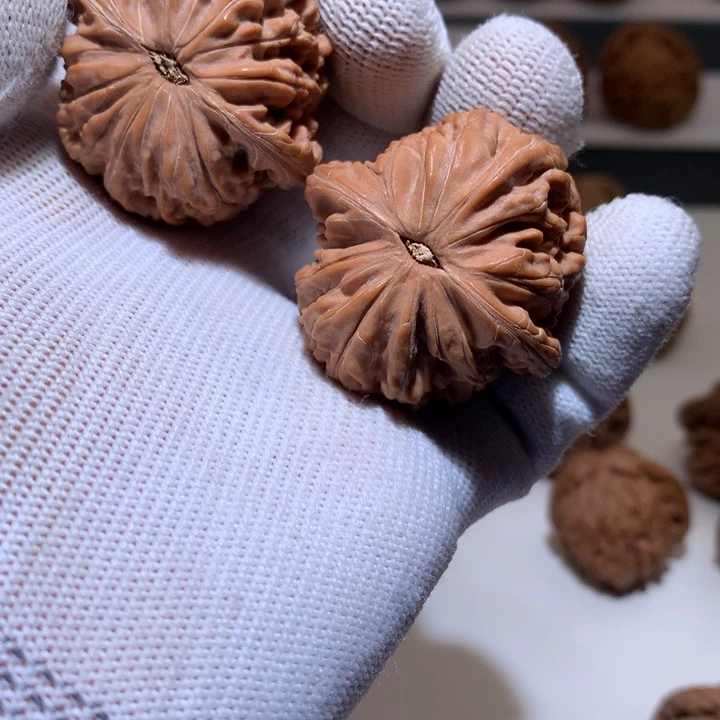 桃核吊坠如***的磨盘处理