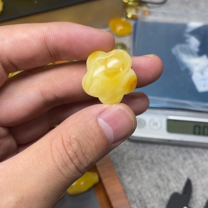 草****琥珀未镶嵌珠宝奇石