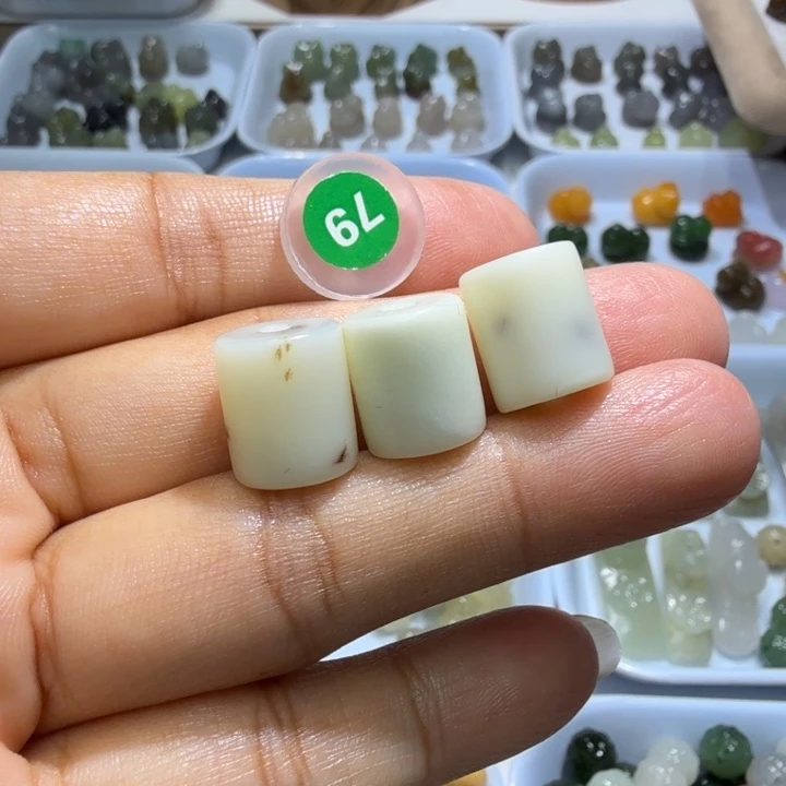 未镶嵌和田玉珠宝半成品