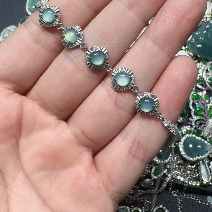 翡翠未镶嵌颈饰天然A货翡翠放漏