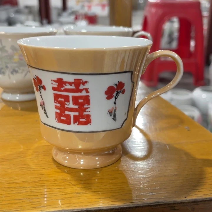 醴陵细瓷釉上180毫升微瑕