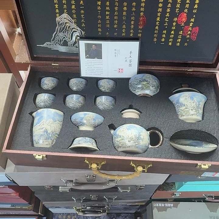 高端茶具套装等。