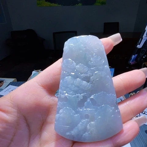 颈饰未镶嵌翡翠一个