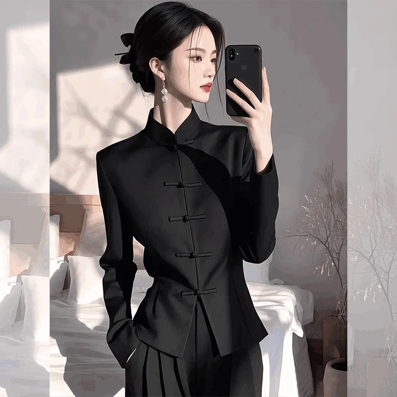 新中式简约气质独特别致时尚套装女春季新款盘扣衬衫阔腿裤两件套