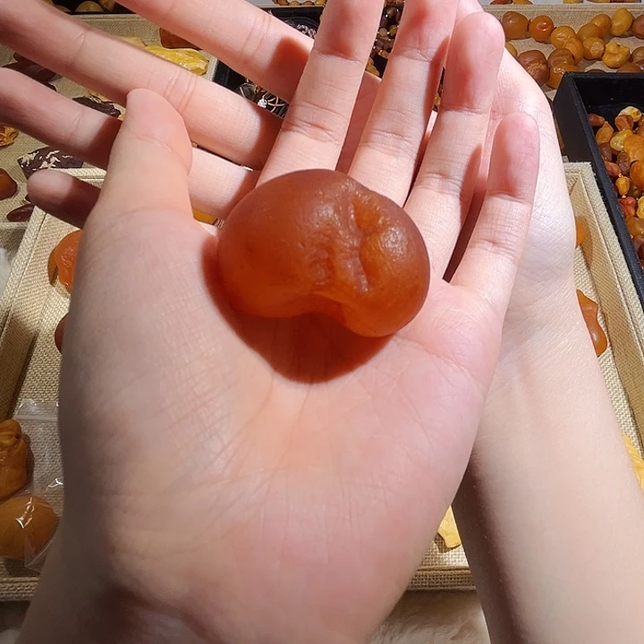 琥珀颈饰未镶嵌蜜蜡海漂屁桃