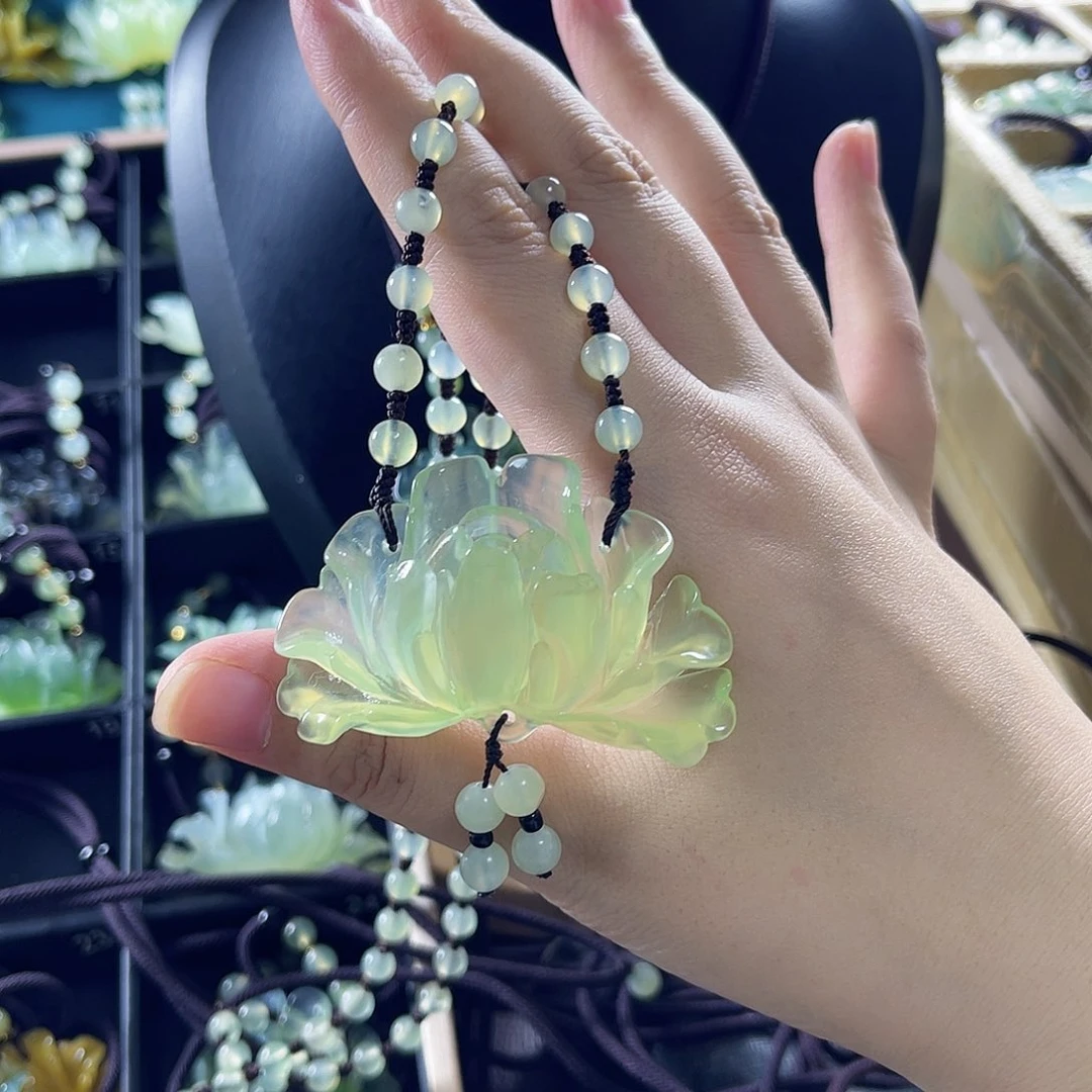 蛇纹石玉颈饰合金莉****)