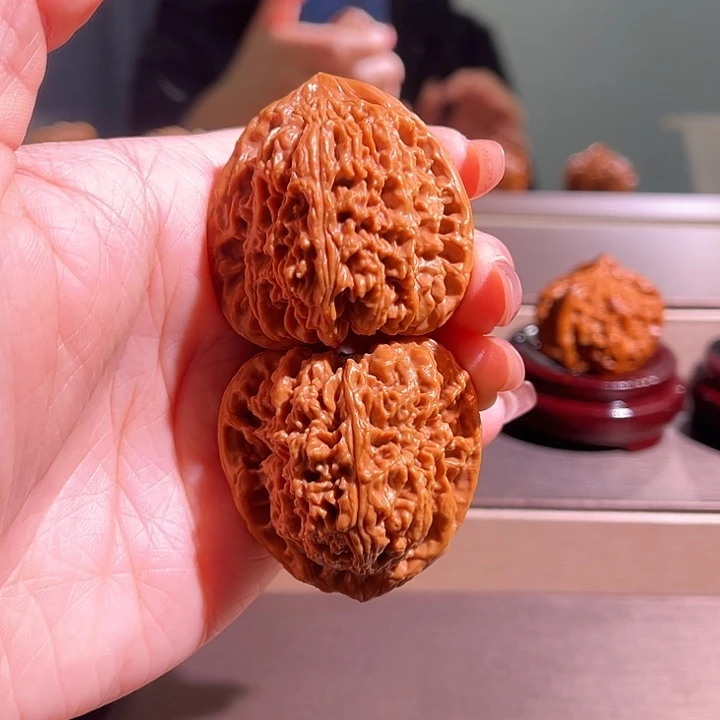 把件文玩核桃南疆石