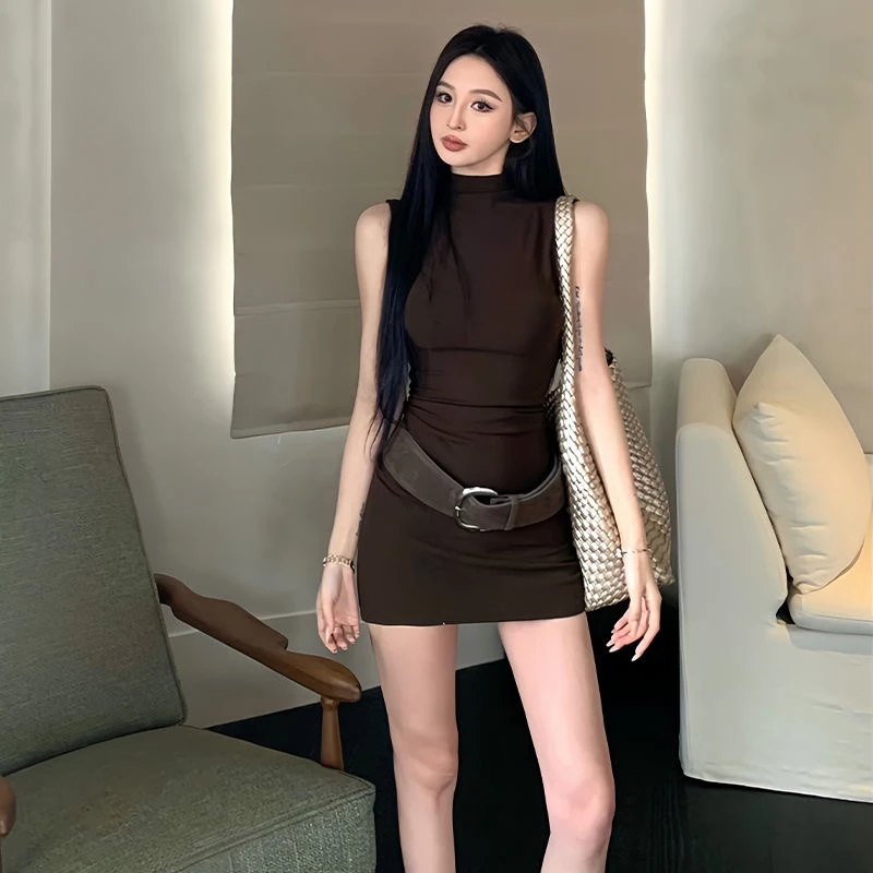 性感辣妹穿搭裙子女夏季法式气质修身小众设计感无袖背心连衣裙