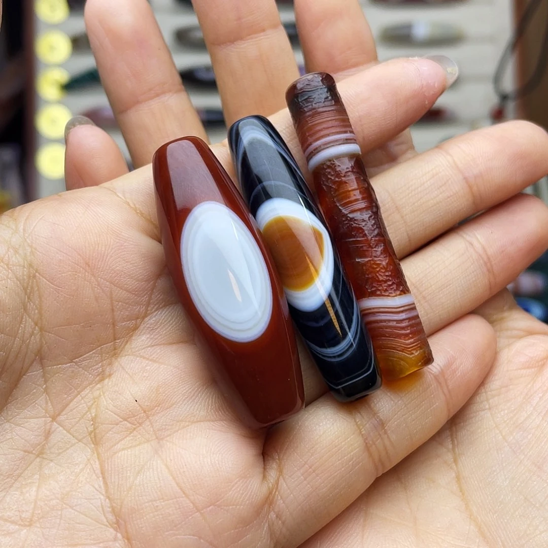 薇***虎未镶嵌玛瑙/玉髓珠宝奇石