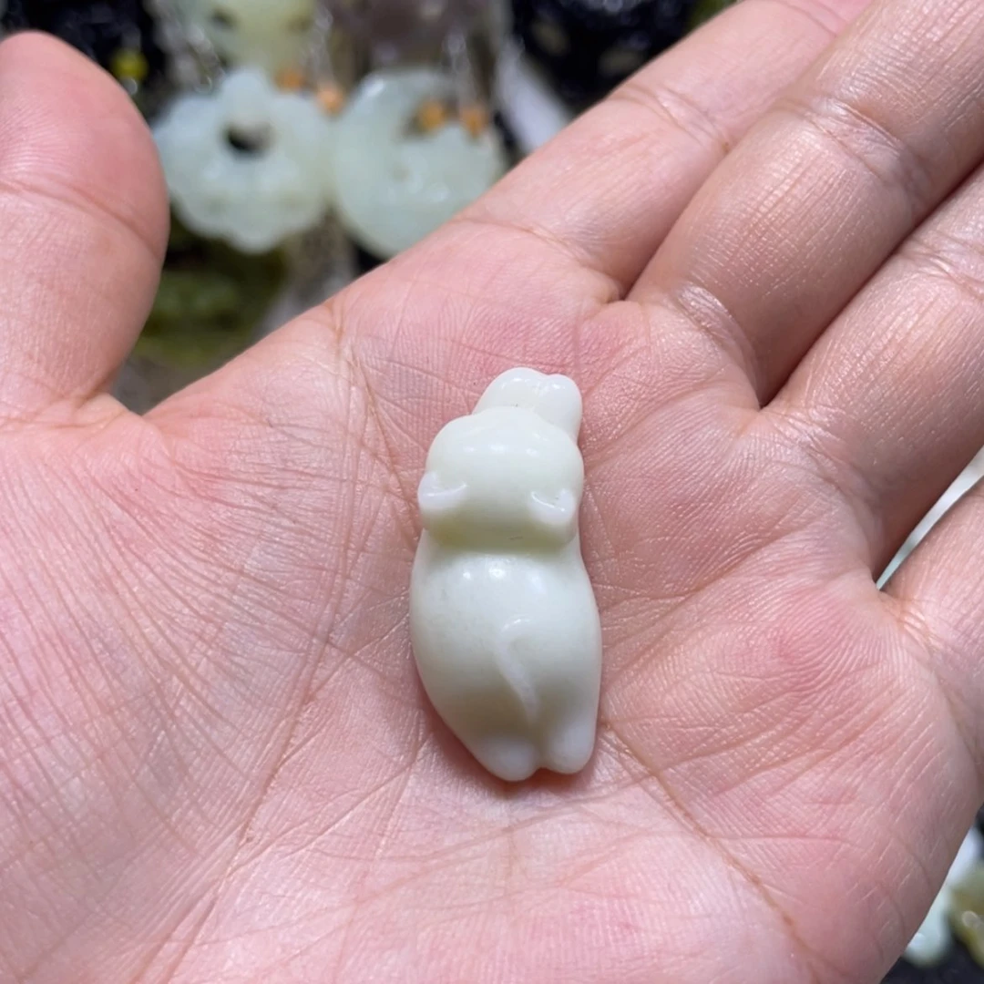 【闪购商品】岫玉颈饰未镶嵌3吊坠