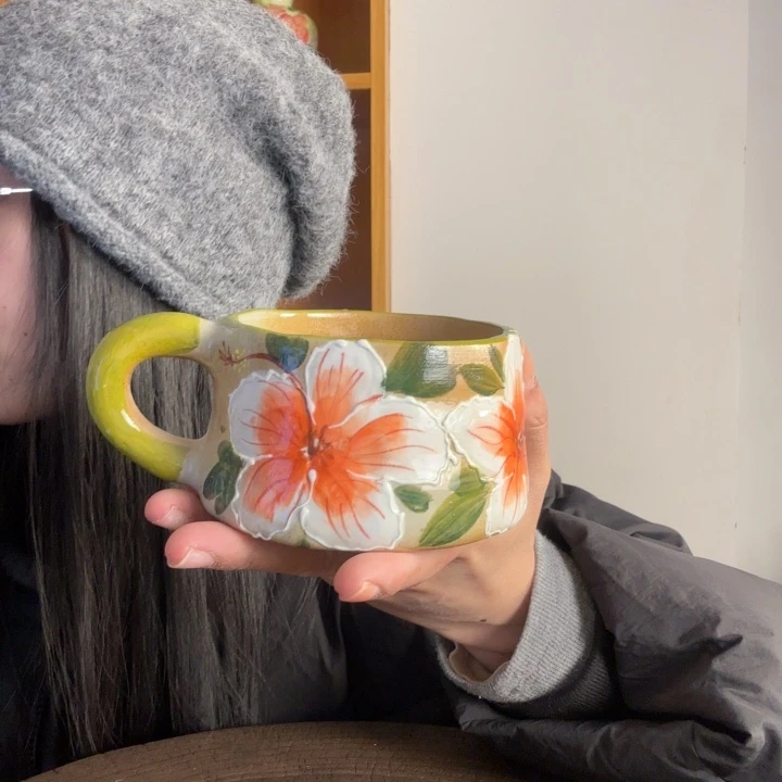 只***方手捏手绘景德镇陶瓷