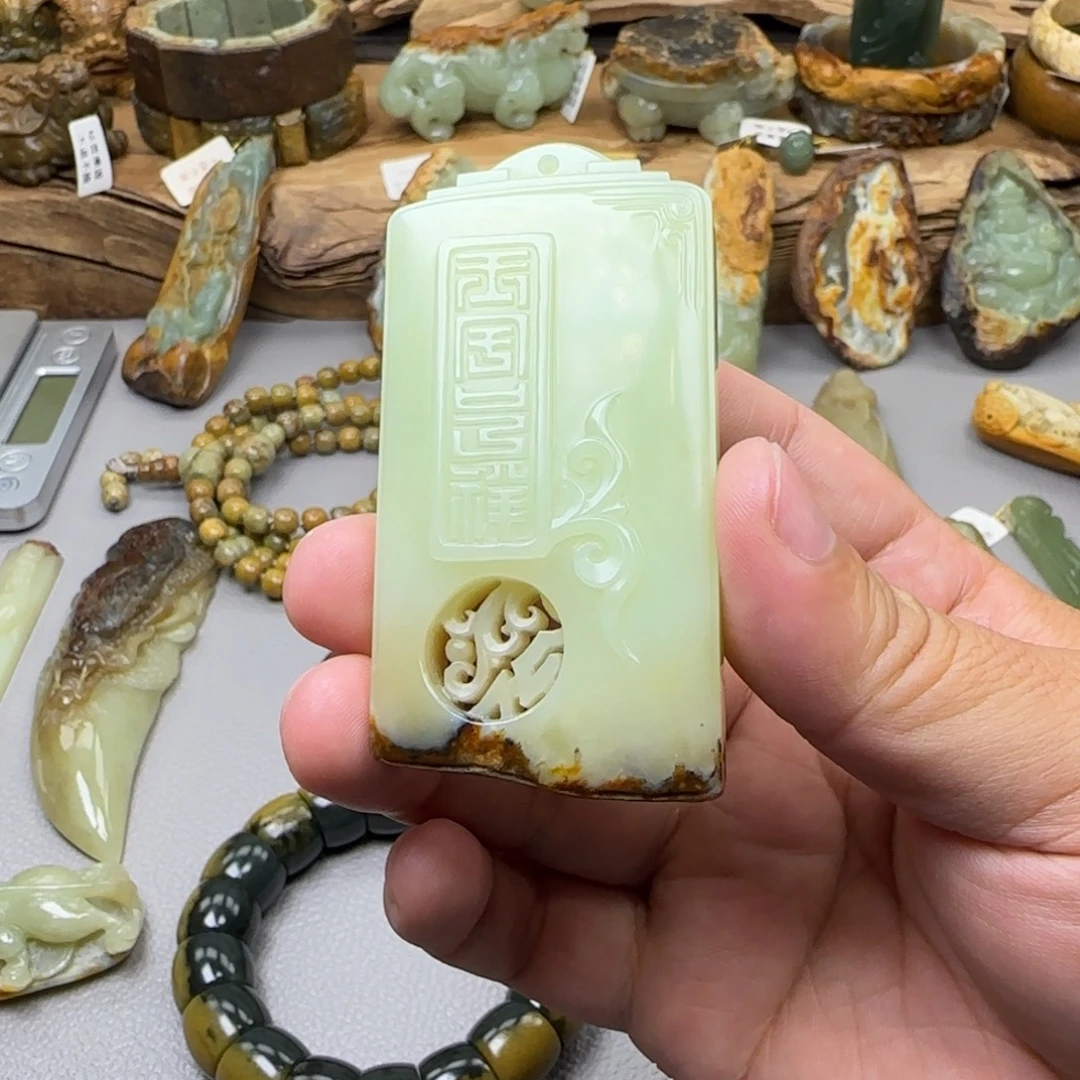 西***望岫岩河磨玉（透闪石质玉）未镶嵌珠宝奇石