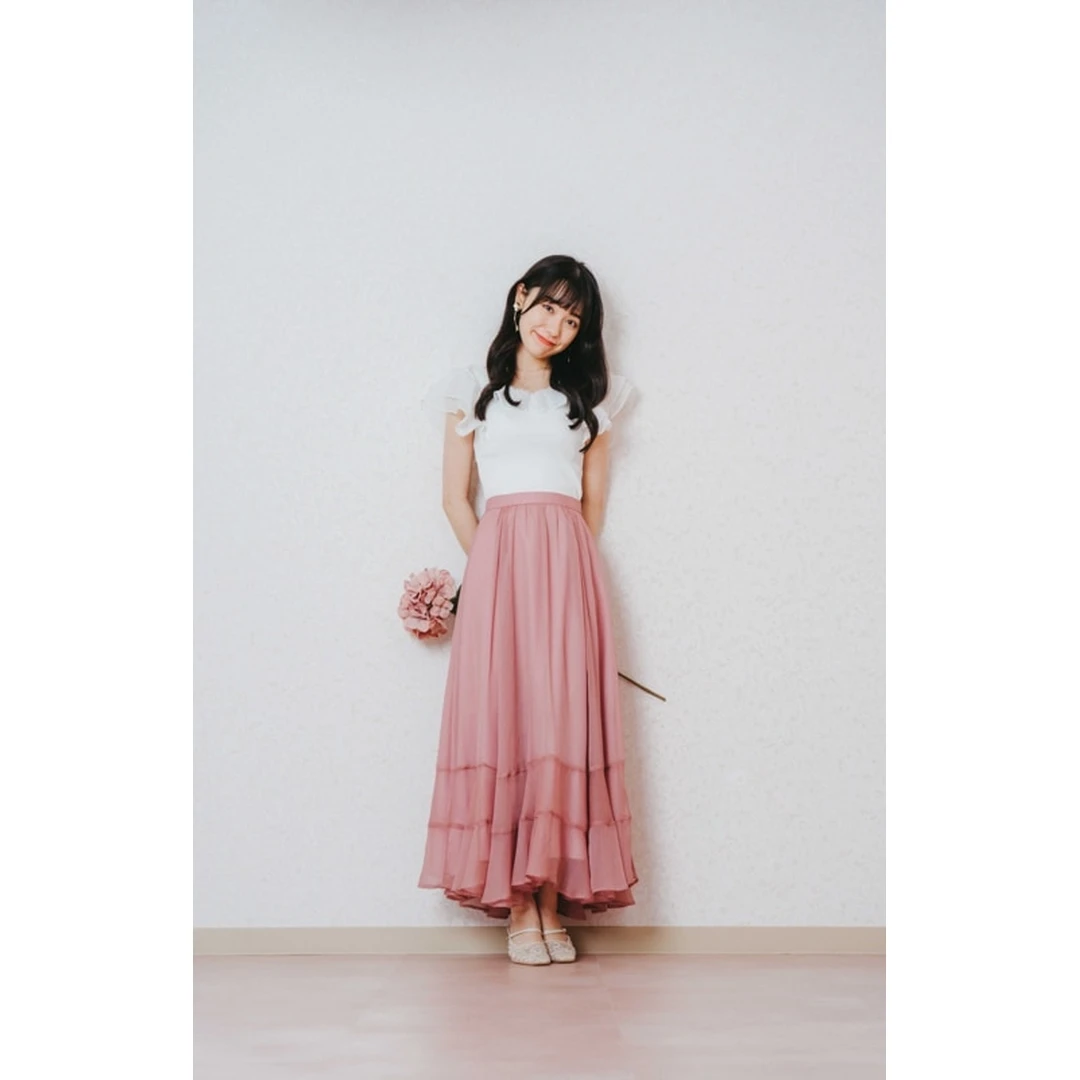 【胖虎家】夏季新款 V 高奢温柔风修身收腰褶皱袖荷叶领针织上衣