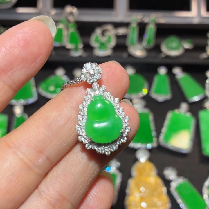 翡翠18K金镶嵌吊坠(不含链)翡翠