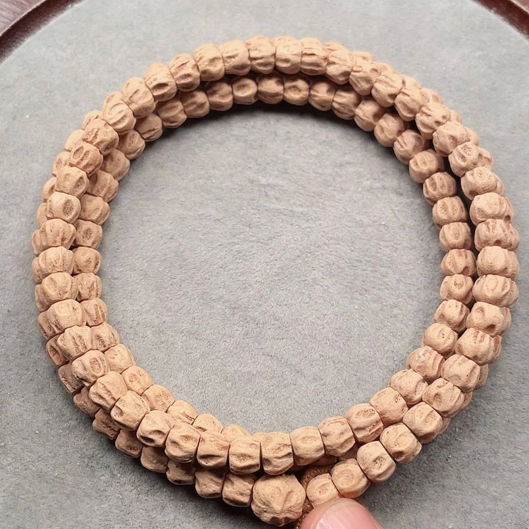 吊坠柏香籽/百香籽树王万鬼