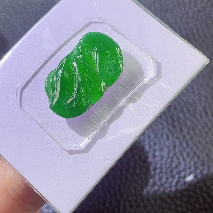 定制翡翠未镶嵌翡翠