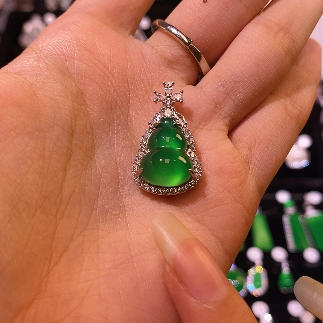 玛瑙/玉髓颈饰合金