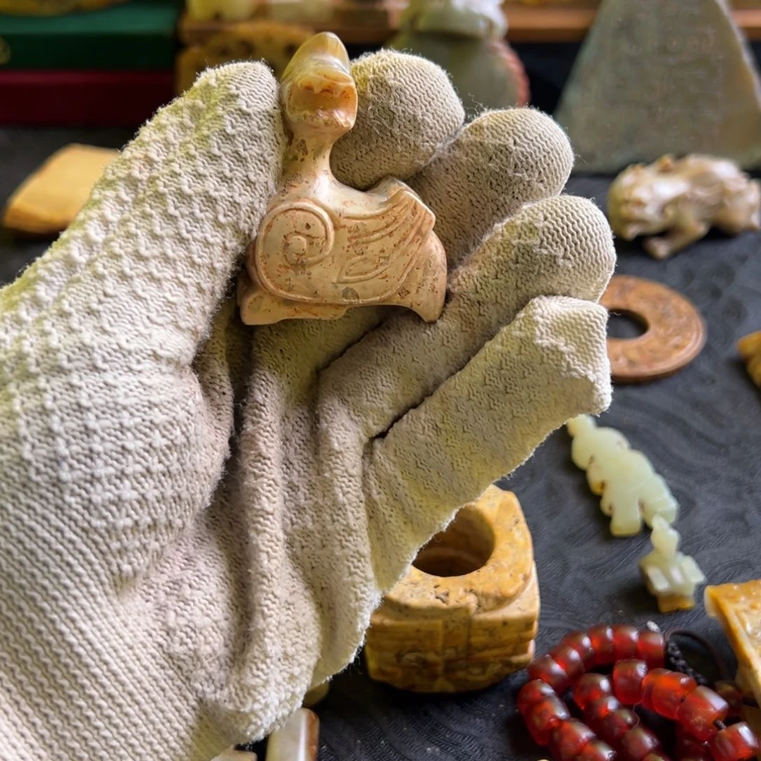 未镶嵌和田玉挂件假*