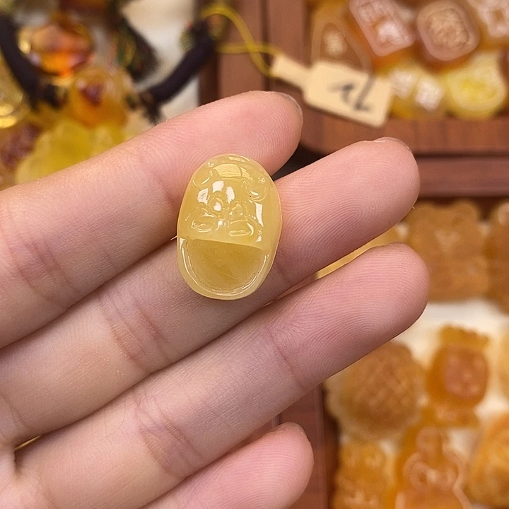 橄榄核吊坠小拖鞋61