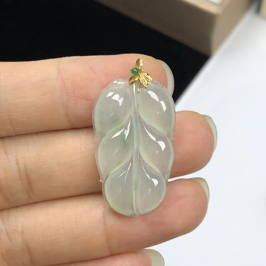 天然缅甸翡翠A货 18K金镶嵌金枝玉叶吊坠 冰透飘花灵动叶子挂坠
