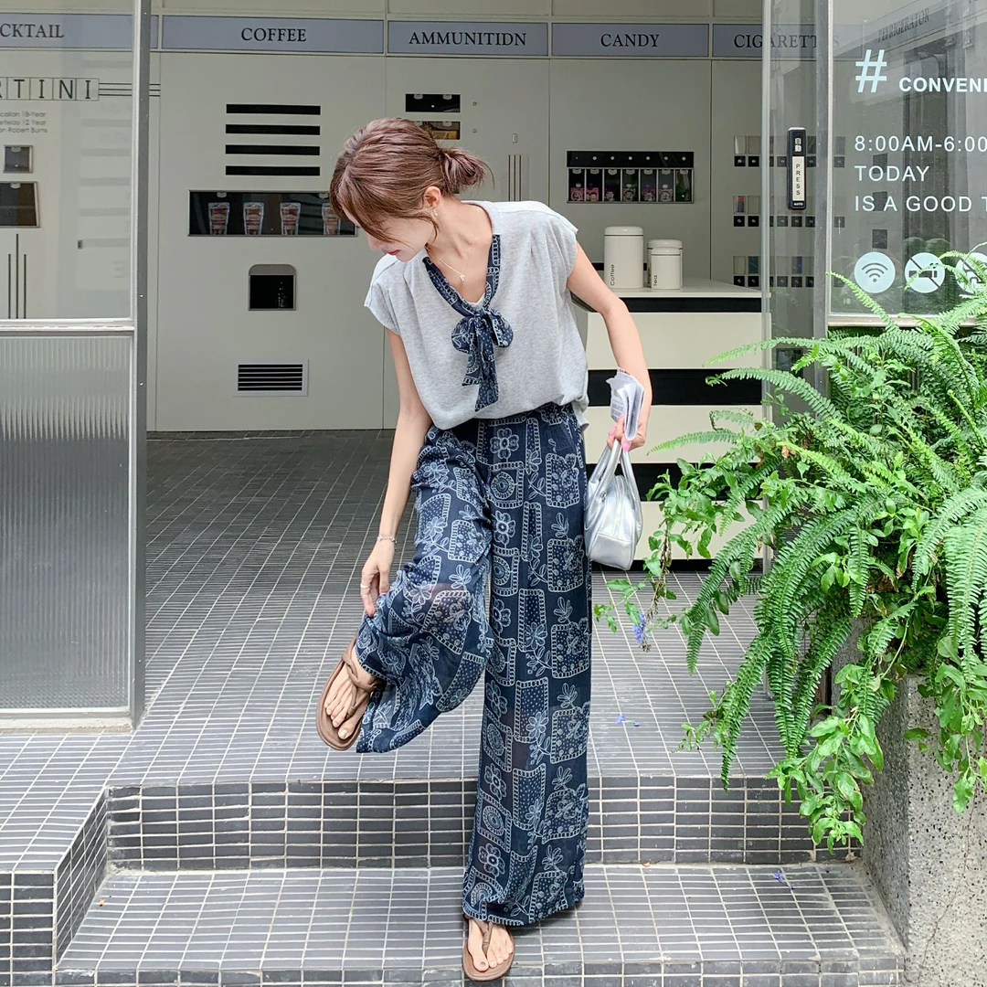 时尚松弛感印花阔腿裤套装女早秋新款洋气系带蝴蝶领结上衣两件套