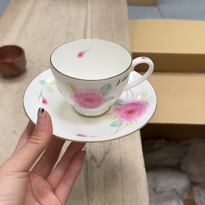 瓷片噗哈哈哈哈哈哈哈哈哈哈哈