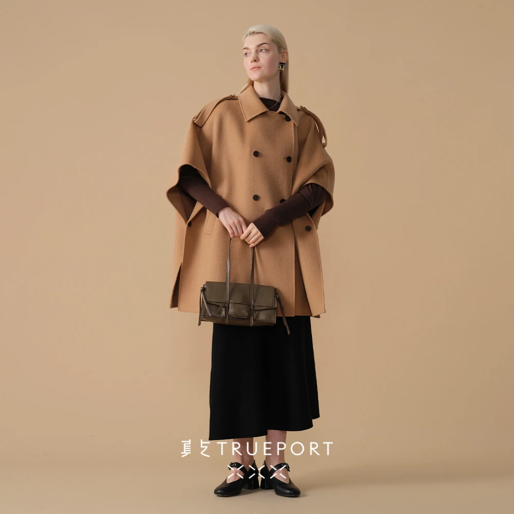 真支  TRUEPORT 轻奢缪斯  斗篷披肩型毛呢大衣T11121014