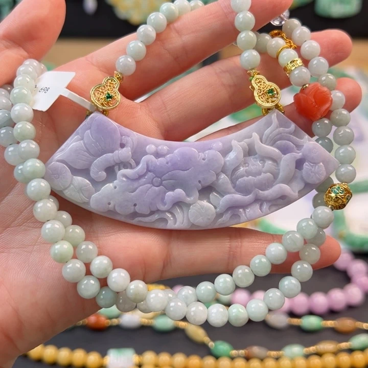 翡翠未镶嵌颈饰吊坠