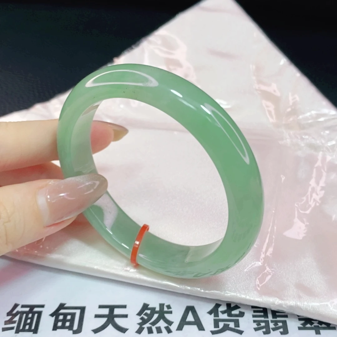 未镶嵌手镯翡翠55.8正圈