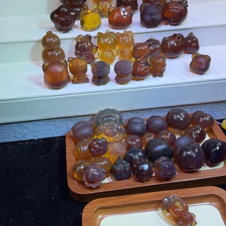 琥珀未镶嵌裸石琥珀