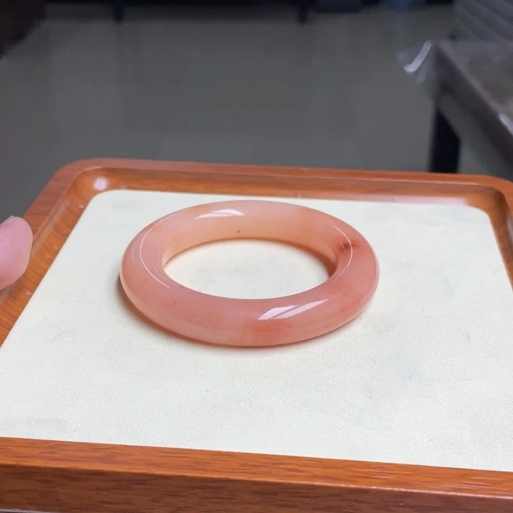 石英质玉未镶嵌定制