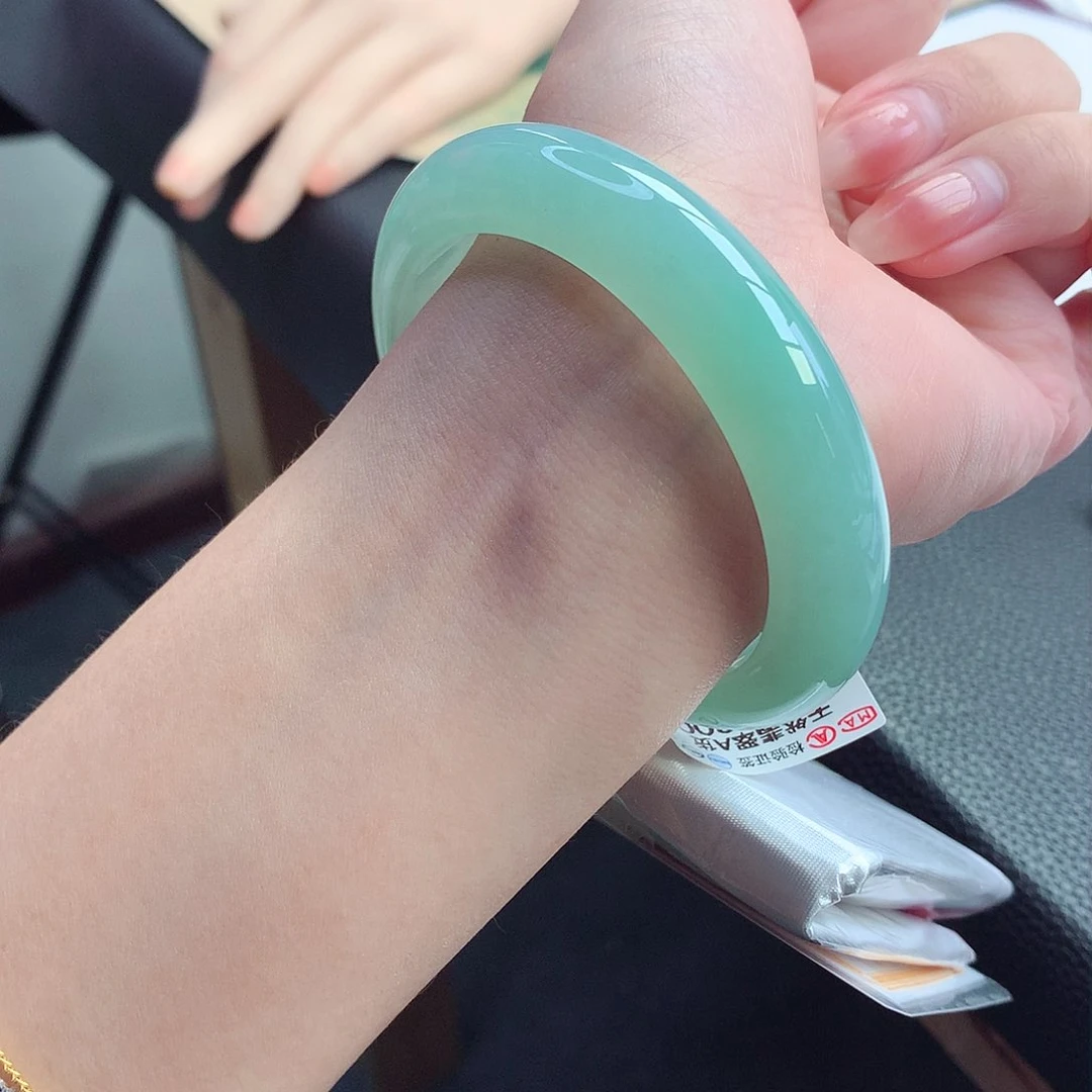 翡翠手镯未镶嵌天然A货翡翠56