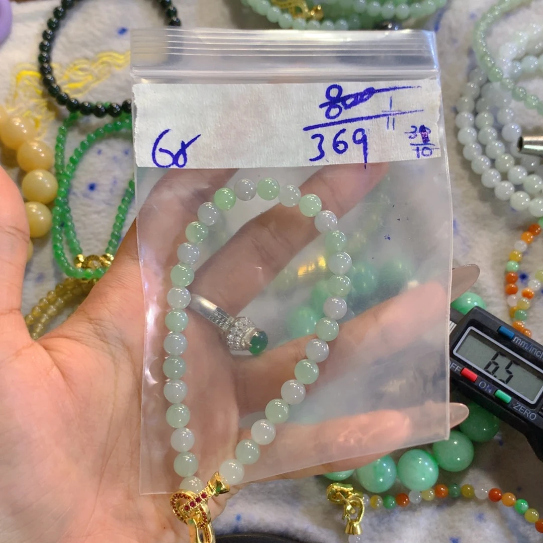 未镶嵌定制翡翠天然缅甸翡翠多样性