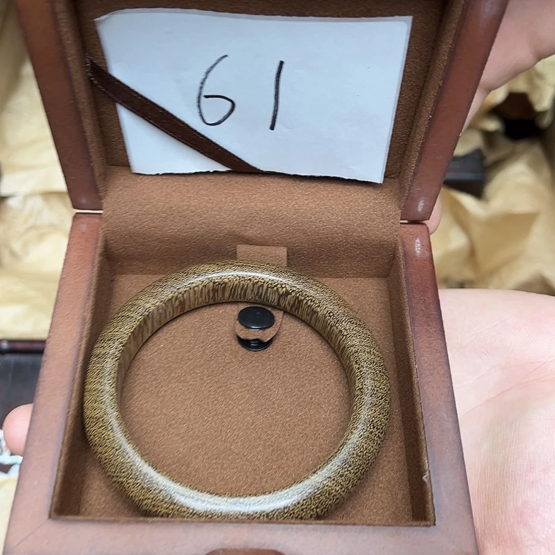 大叶紫檀（黑酸枝木类）