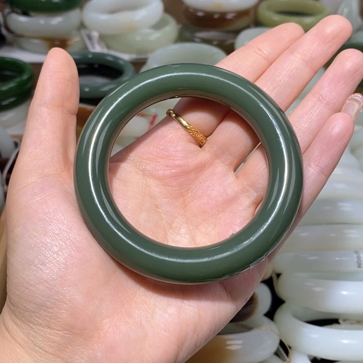 和田玉手镯未镶嵌鸭蛋青镯56