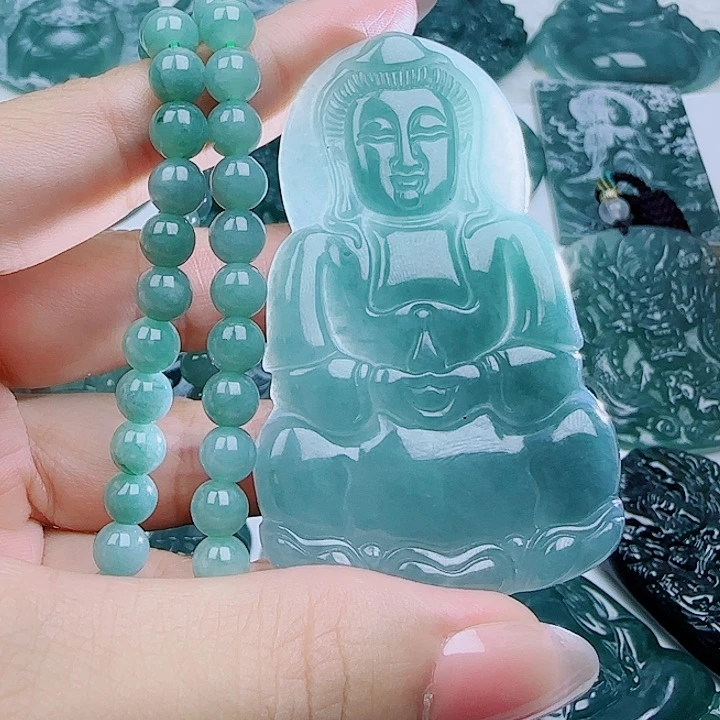 翡翠未镶嵌颈饰多样性发货天然的A货翡翠