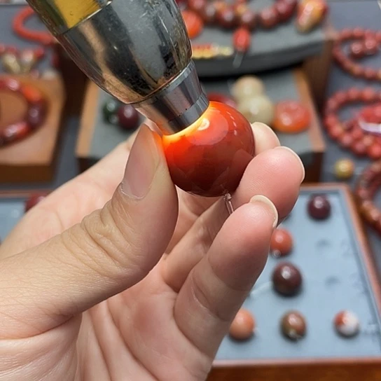 未镶嵌原矿单珠21多样性发南红玛瑙