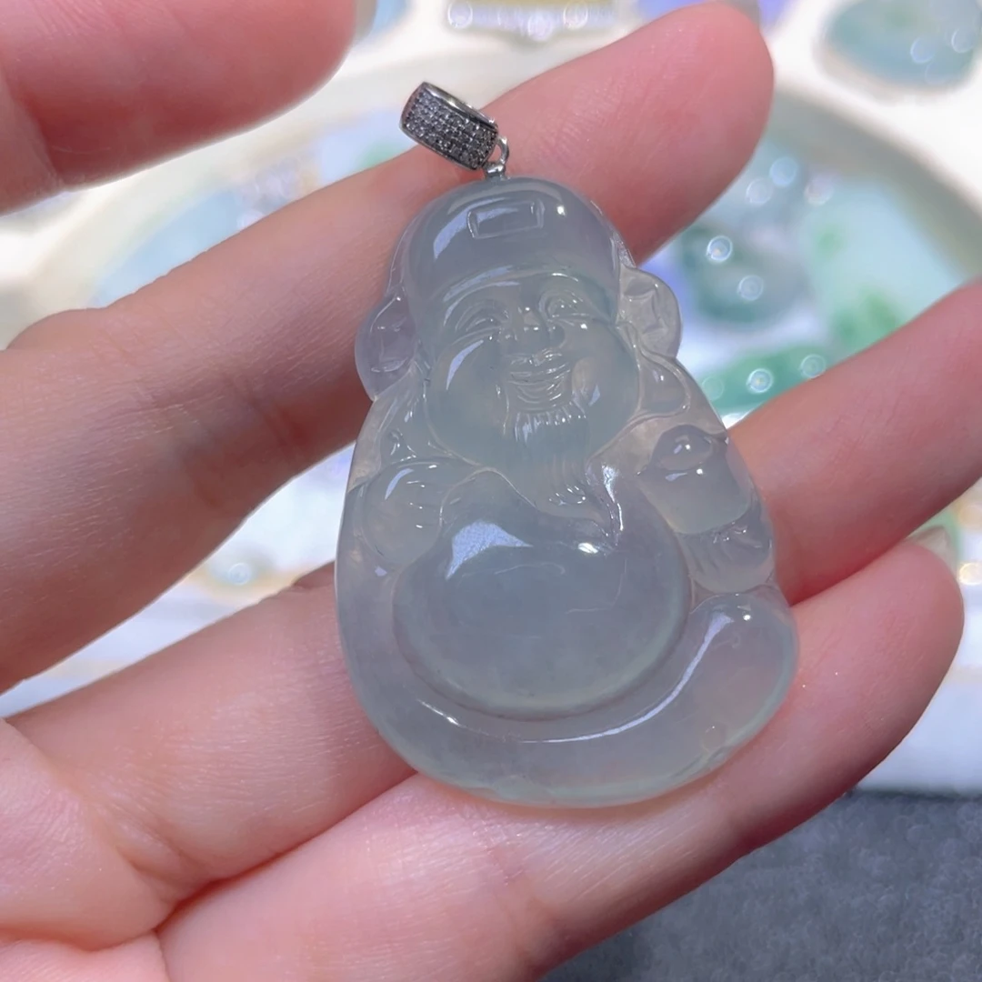 翡翠18K金镶嵌颈饰翡翠