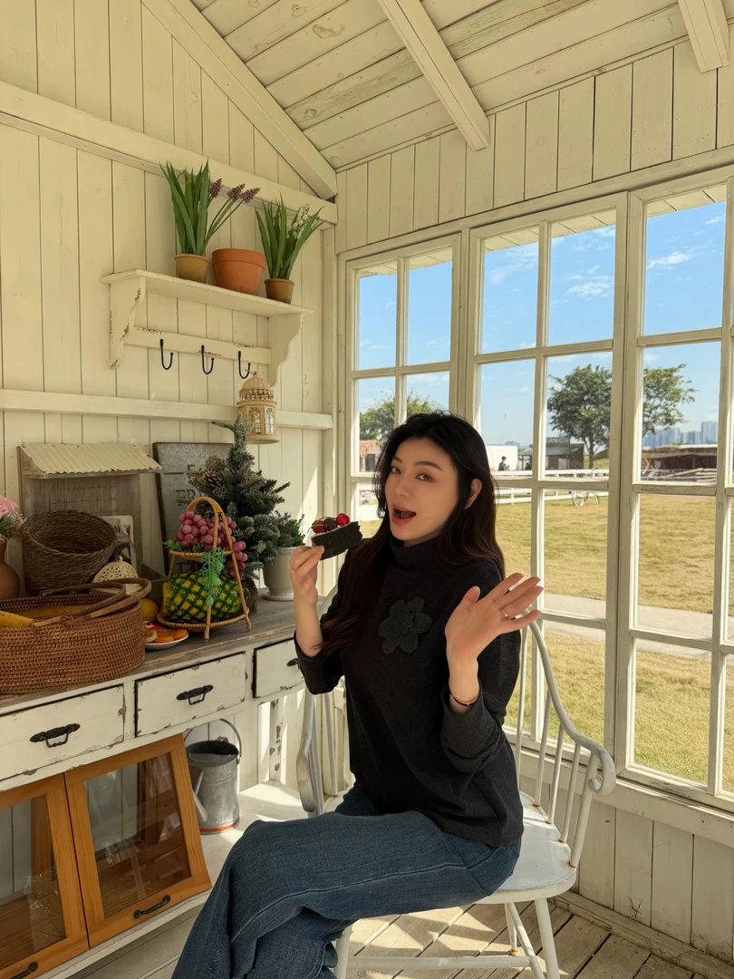 【大蜜】20252#半高领长袖立体装饰长袖韩版针织女装