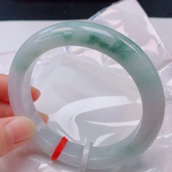 翡翠未镶嵌手镯64圈口
