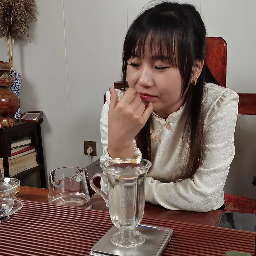 手柄款高硼硅玻璃花瓶