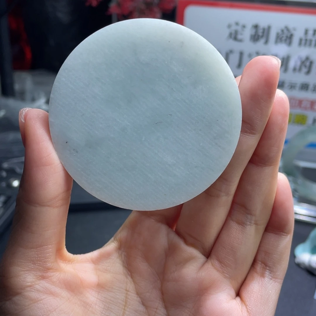 定制翡翠未镶嵌翡翠多样性发一