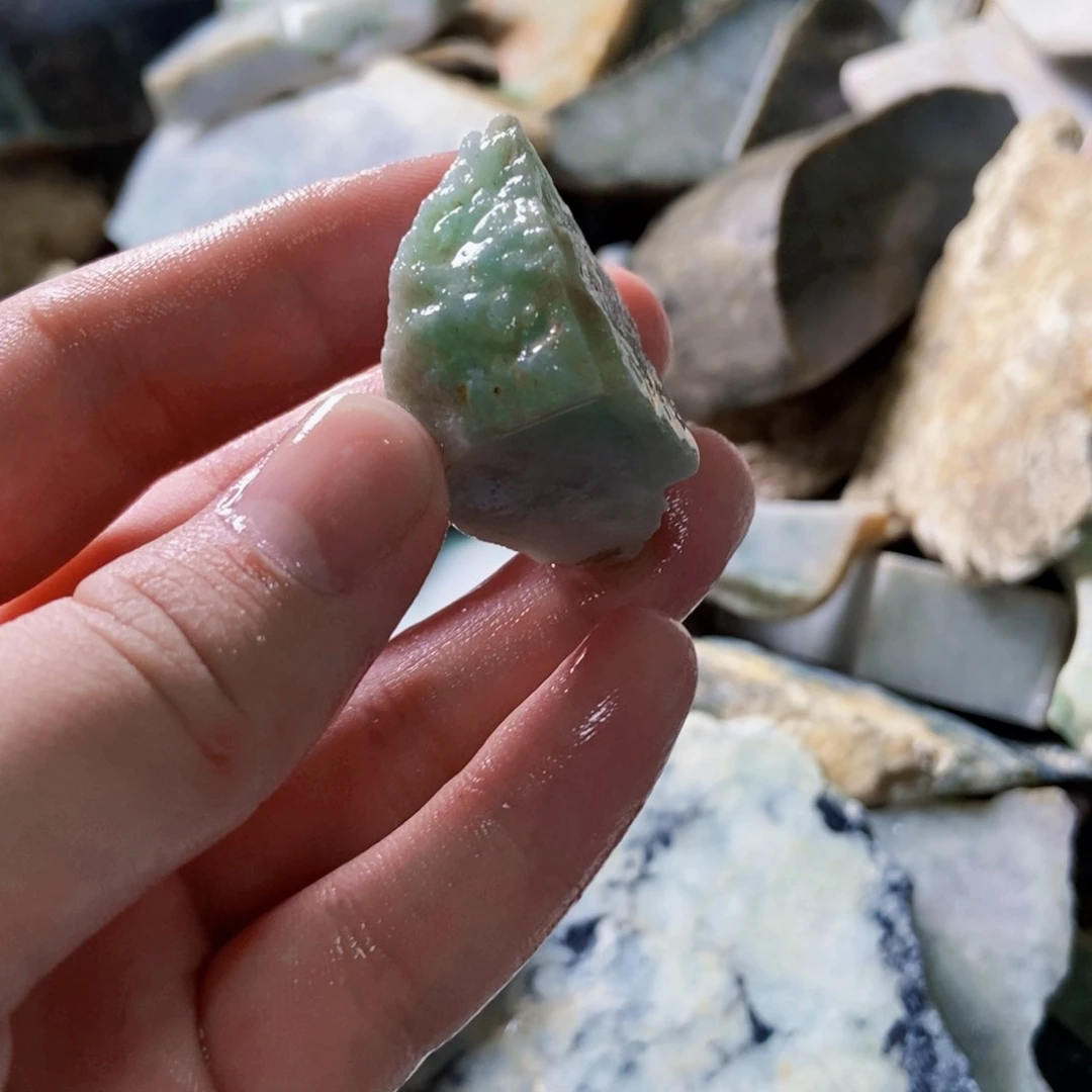 翡翠未镶嵌颈饰天然翡翠