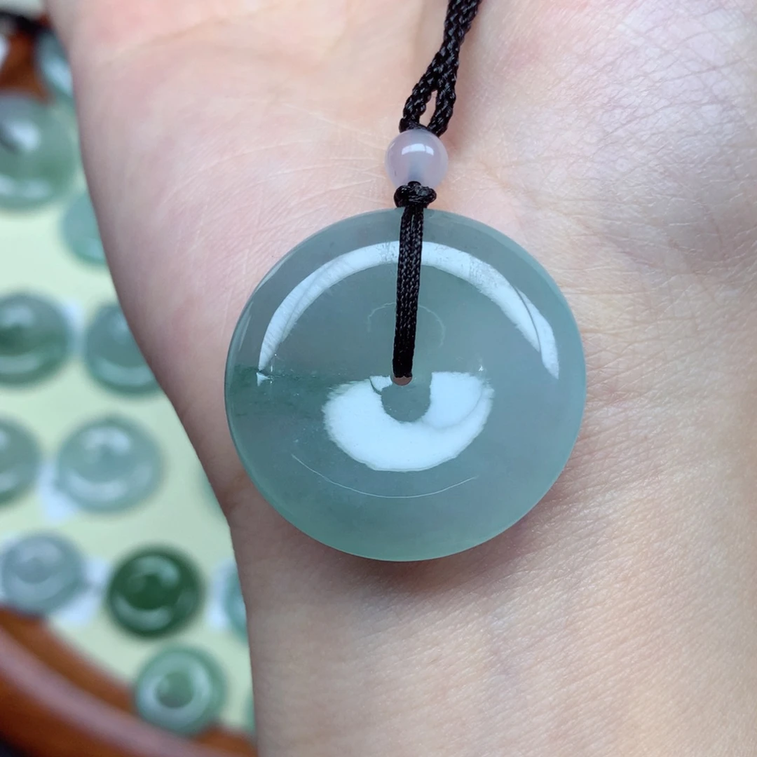 翡翠未镶嵌颈饰吊坠29.1/6.3mm