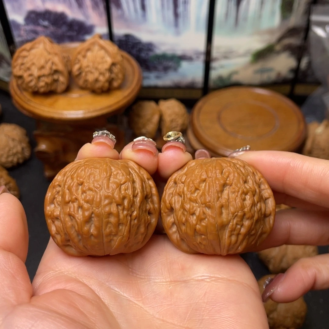 文玩核桃把件40全品铁锤