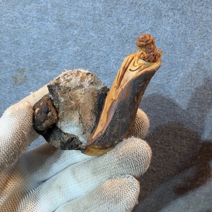 崖柏摆件手把件等