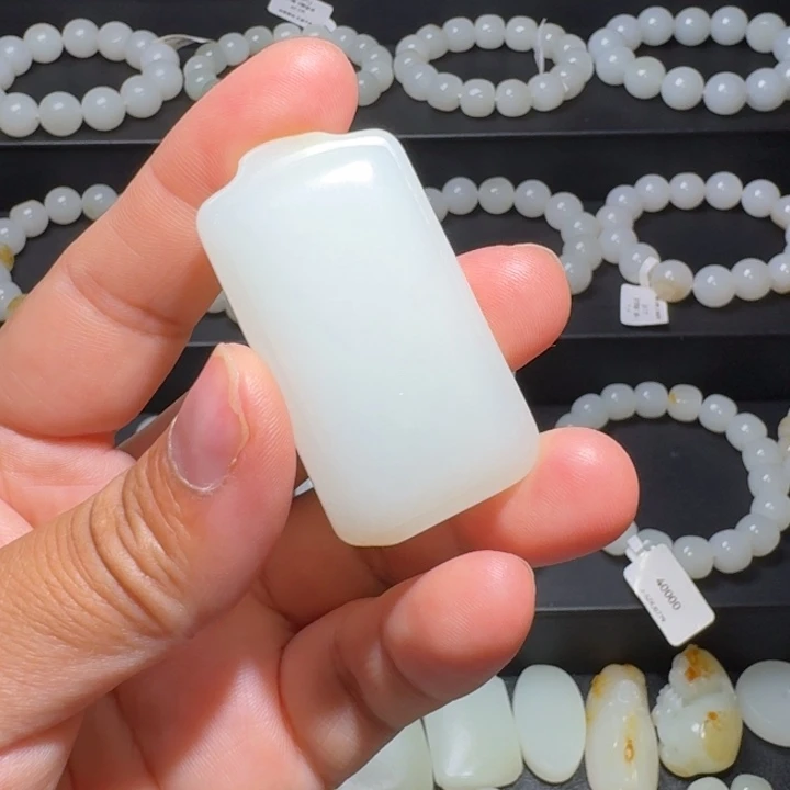 灵***休和田玉（子料）未镶嵌颈饰