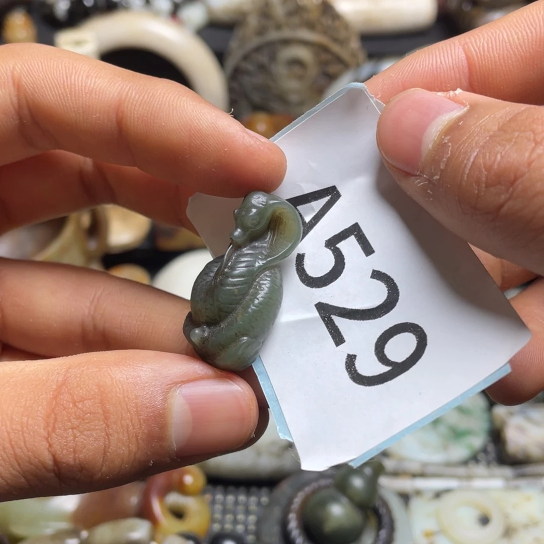 和田玉（糖玉）挂件未镶嵌