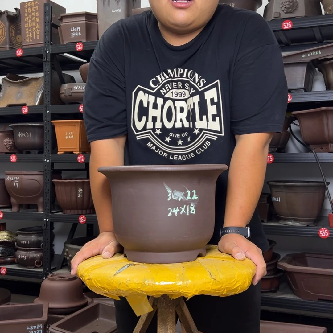 紫砂花盆呜呜呜呜